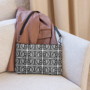 Crossbody bag antique initial G