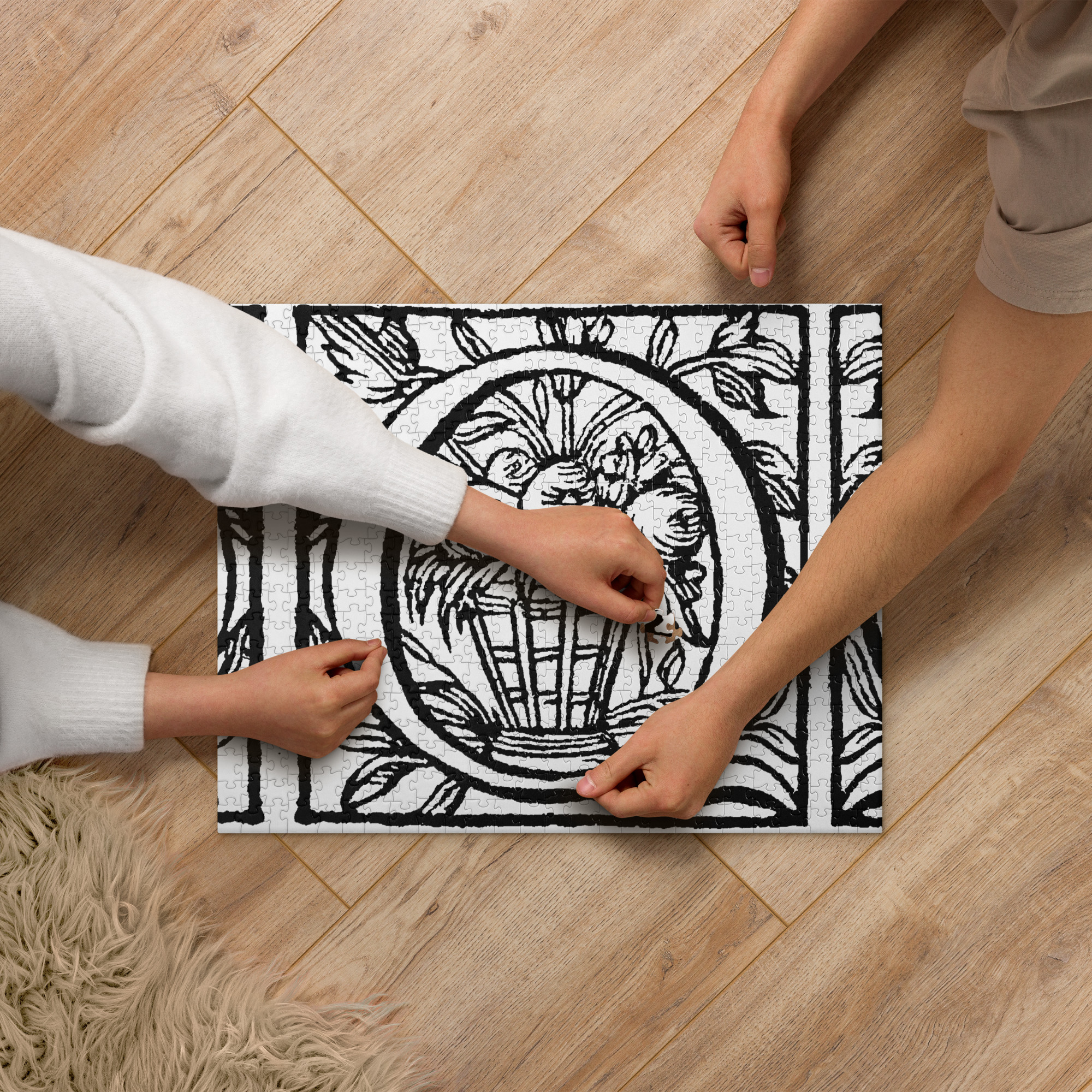 Jigsaw puzzle - Antique letter Q